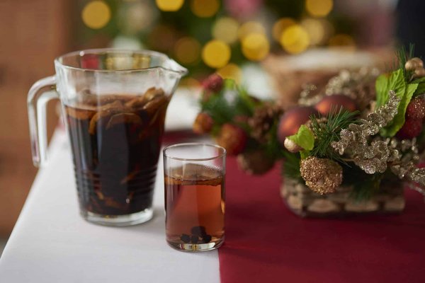 Comment réaliser une compote de poire épicée sans sucre et idéale pour accompagner un yaourt nature?