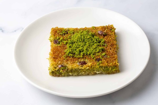 Quels sont les pas à suivre pour une terrine de foie gras mi-cuit avec une gelée au Sauternes?